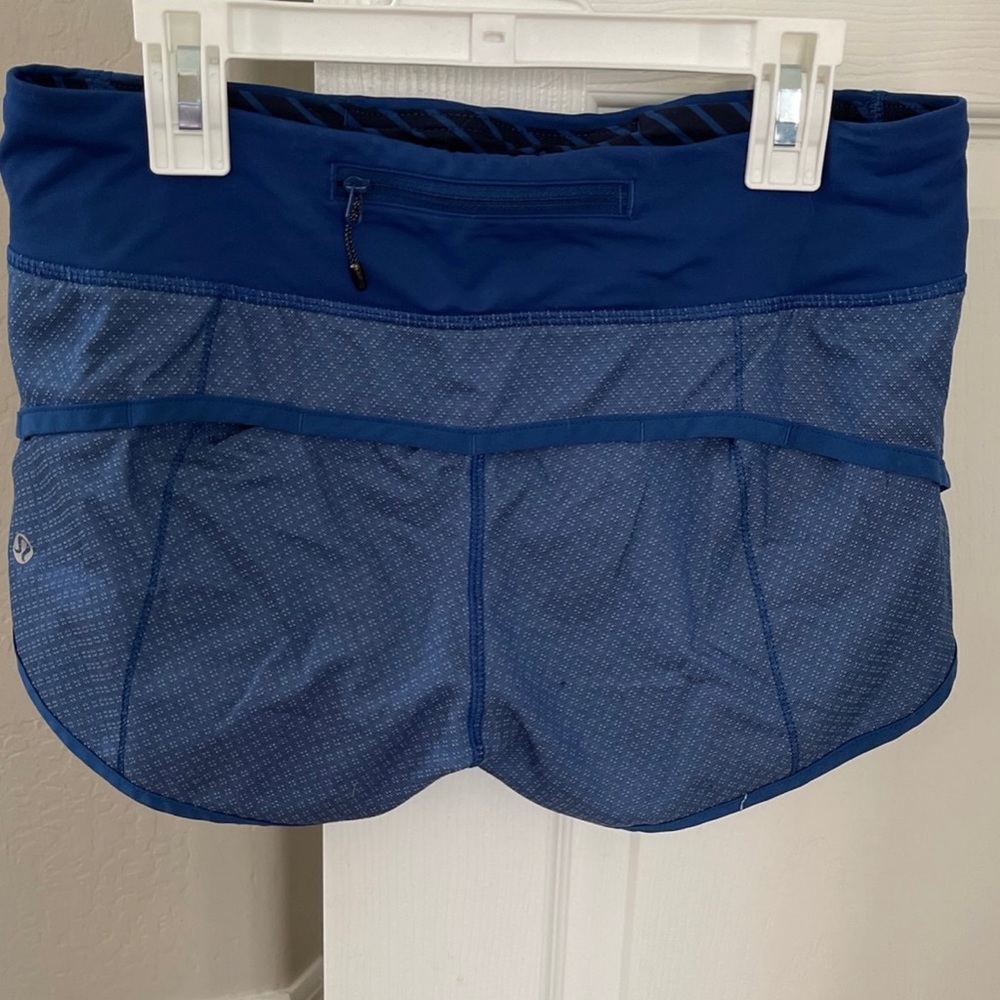Lululemon running shorts size 4